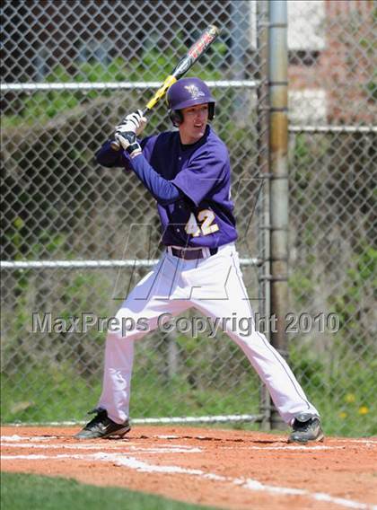 Thumbnail 3 in MIneola @ Islip photogallery.