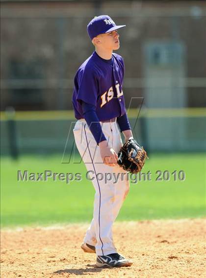 Thumbnail 1 in MIneola @ Islip photogallery.