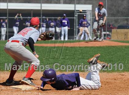 Thumbnail 3 in MIneola @ Islip photogallery.