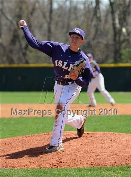 Thumbnail 3 in MIneola @ Islip photogallery.