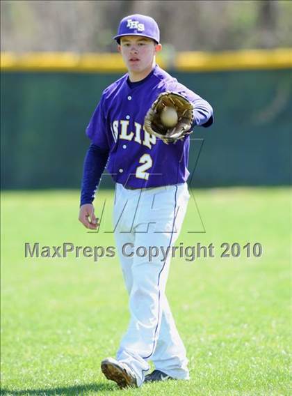 Thumbnail 2 in MIneola @ Islip photogallery.