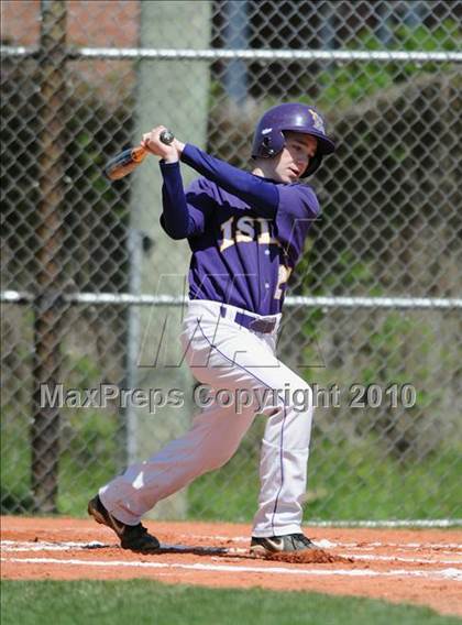Thumbnail 3 in MIneola @ Islip photogallery.