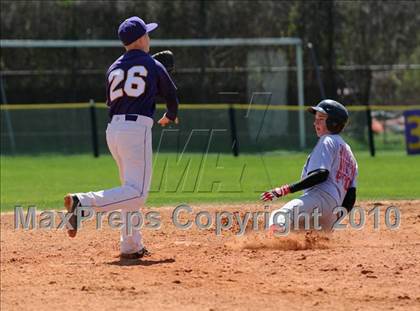 Thumbnail 3 in MIneola @ Islip photogallery.