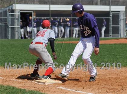 Thumbnail 1 in MIneola @ Islip photogallery.