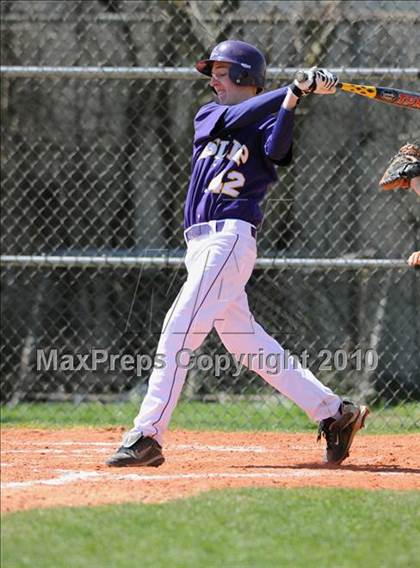 Thumbnail 3 in MIneola @ Islip photogallery.