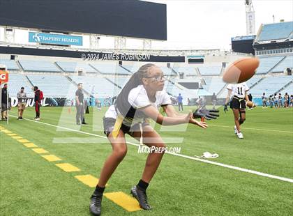 Thumbnail 3 in Andrew Jackson vs Oakleaf  (Jaguars Preseason Classic) photogallery.