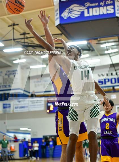 Thumbnail 3 in Episcopal vs. Fountain Lake (AAA 3A Regional Playoff) photogallery.