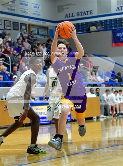 Thumbnail 3 in Episcopal vs. Fountain Lake (AAA 3A Regional Playoff) photogallery.