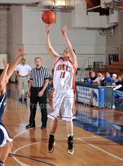 Thumbnail 1 in Maranatha Christian vs. Apple Valley (MaxPreps Holiday Classic) photogallery.