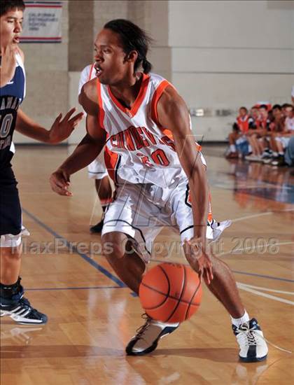 Thumbnail 1 in Maranatha Christian vs. Apple Valley (MaxPreps Holiday Classic) photogallery.