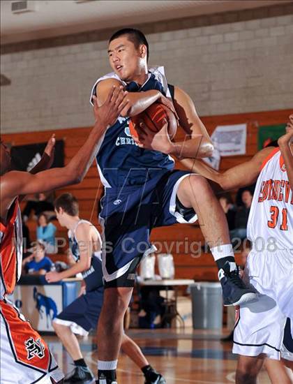 Thumbnail 2 in Maranatha Christian vs. Apple Valley (MaxPreps Holiday Classic) photogallery.