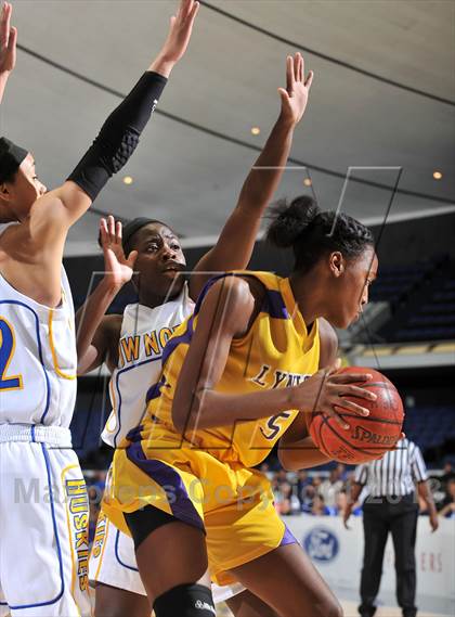 Thumbnail 3 in Lynwood vs. JW North (CIF SS DIV 2AA Final) photogallery.