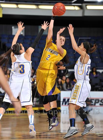 Thumbnail 2 in Lynwood vs. JW North (CIF SS DIV 2AA Final) photogallery.