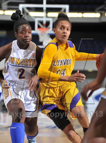 Thumbnail 1 in Lynwood vs. JW North (CIF SS DIV 2AA Final) photogallery.