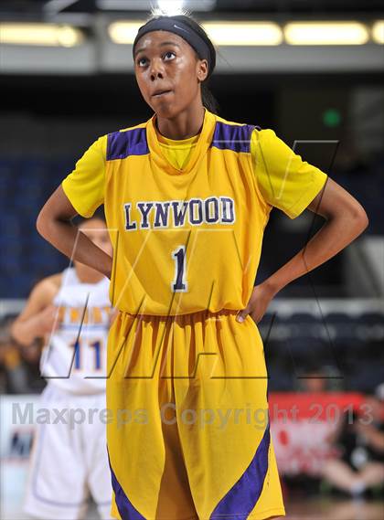 Thumbnail 1 in Lynwood vs. JW North (CIF SS DIV 2AA Final) photogallery.