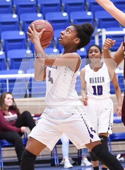 Thumbnail 2 in Marshall vs Warren photogallery.