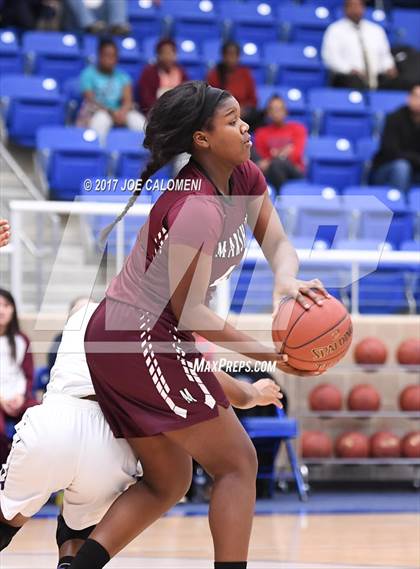 Thumbnail 1 in Marshall vs Warren photogallery.