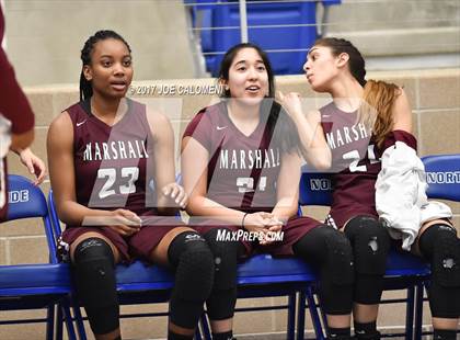 Thumbnail 1 in Marshall vs Warren photogallery.