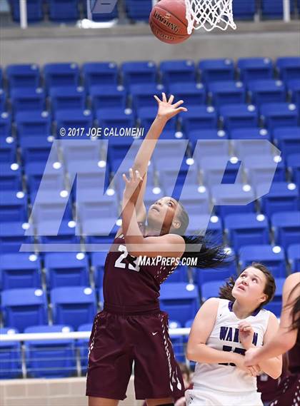 Thumbnail 2 in Marshall vs Warren photogallery.
