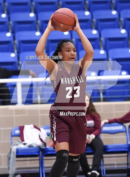 Thumbnail 2 in Marshall vs Warren photogallery.