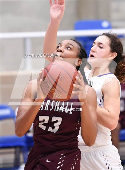 Thumbnail 2 in Marshall vs Warren photogallery.