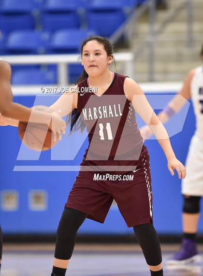 Thumbnail 2 in Marshall vs Warren photogallery.