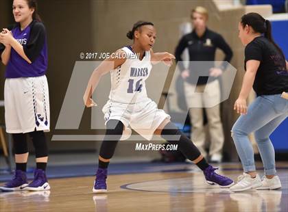 Thumbnail 3 in Marshall vs Warren photogallery.