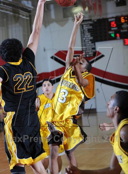 Thumbnail 2 in Edgewood vs Bosco Tech (Sierra Vista Dons Classic) photogallery.