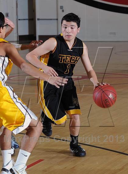 Thumbnail 2 in Edgewood vs Bosco Tech (Sierra Vista Dons Classic) photogallery.