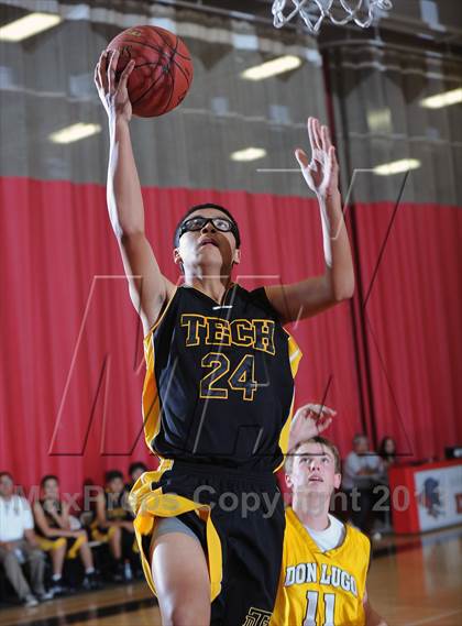 Thumbnail 3 in Edgewood vs Bosco Tech (Sierra Vista Dons Classic) photogallery.