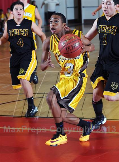 Thumbnail 1 in Edgewood vs Bosco Tech (Sierra Vista Dons Classic) photogallery.