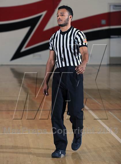 Thumbnail 1 in Edgewood vs Bosco Tech (Sierra Vista Dons Classic) photogallery.