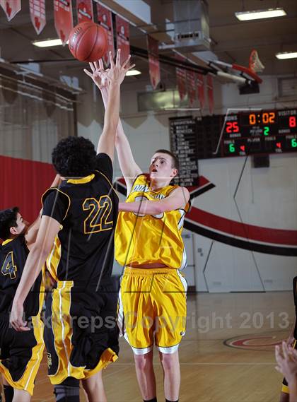 Thumbnail 1 in Edgewood vs Bosco Tech (Sierra Vista Dons Classic) photogallery.