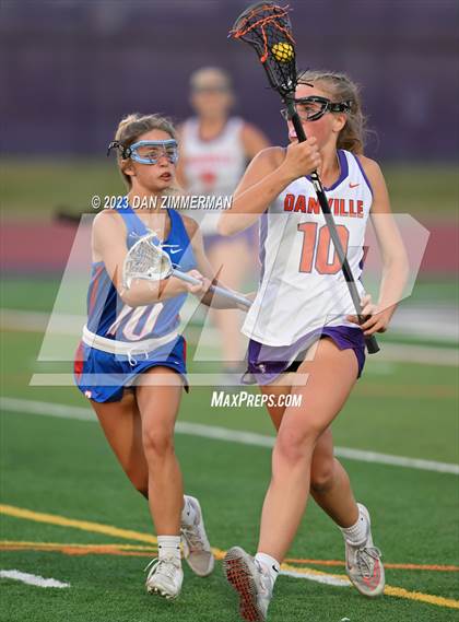 Thumbnail 2 in Selinsgrove vs Danville (PIAA District IV Class AA Final) photogallery.