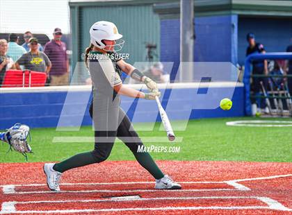Thumbnail 1 in Georgetown vs Santa Fe (UIL 5A Reg III Semifinal) photogallery.
