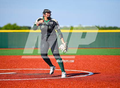 Thumbnail 2 in Georgetown vs Santa Fe (UIL 5A Reg III Semifinal) photogallery.