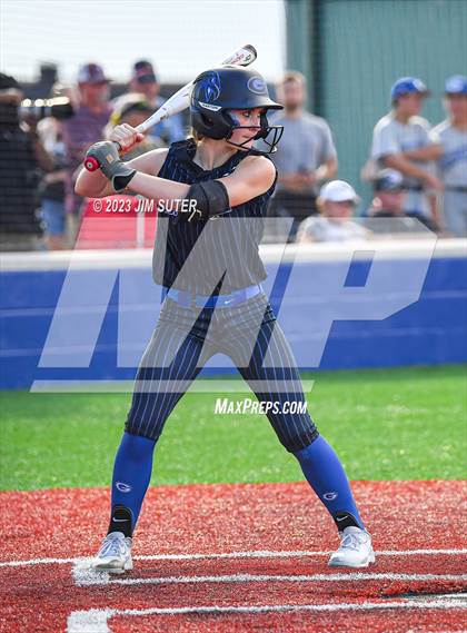 Thumbnail 1 in Georgetown vs Santa Fe (UIL 5A Reg III Semifinal) photogallery.