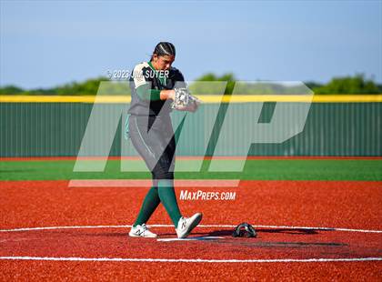 Thumbnail 1 in Georgetown vs Santa Fe (UIL 5A Reg III Semifinal) photogallery.