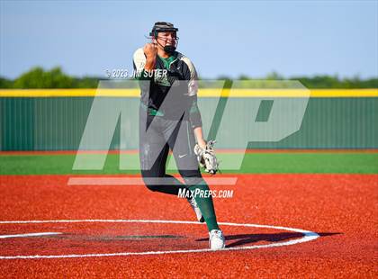 Thumbnail 1 in Georgetown vs Santa Fe (UIL 5A Reg III Semifinal) photogallery.