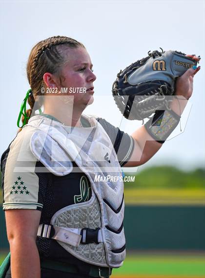 Thumbnail 1 in Georgetown vs Santa Fe (UIL 5A Reg III Semifinal) photogallery.