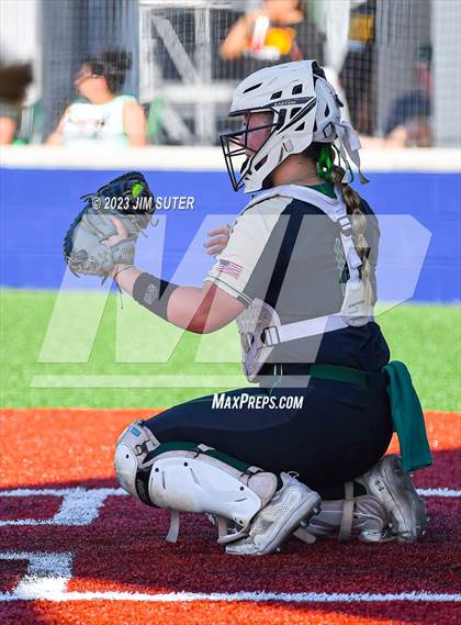Thumbnail 1 in Georgetown vs Santa Fe (UIL 5A Reg III Semifinal) photogallery.