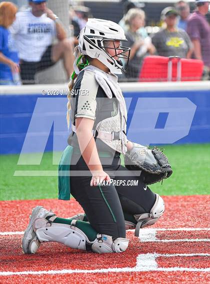 Thumbnail 2 in Georgetown vs Santa Fe (UIL 5A Reg III Semifinal) photogallery.