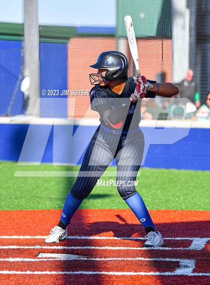 Thumbnail 1 in Georgetown vs Santa Fe (UIL 5A Reg III Semifinal) photogallery.