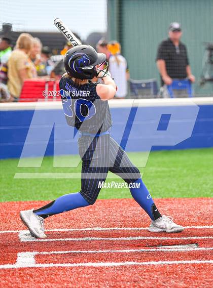 Thumbnail 3 in Georgetown vs Santa Fe (UIL 5A Reg III Semifinal) photogallery.