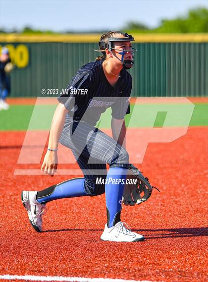 Thumbnail 1 in Georgetown vs Santa Fe (UIL 5A Reg III Semifinal) photogallery.