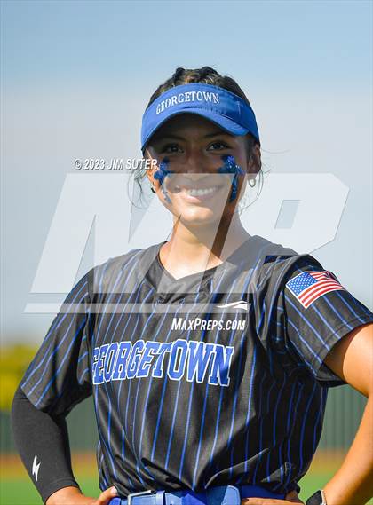 Thumbnail 2 in Georgetown vs Santa Fe (UIL 5A Reg III Semifinal) photogallery.