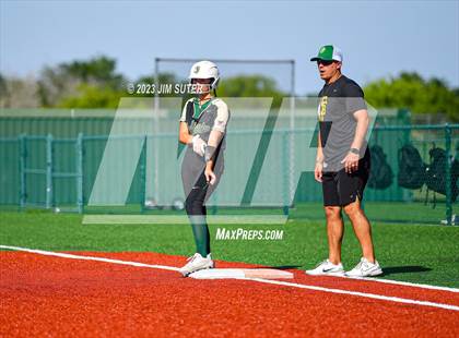 Thumbnail 3 in Georgetown vs Santa Fe (UIL 5A Reg III Semifinal) photogallery.