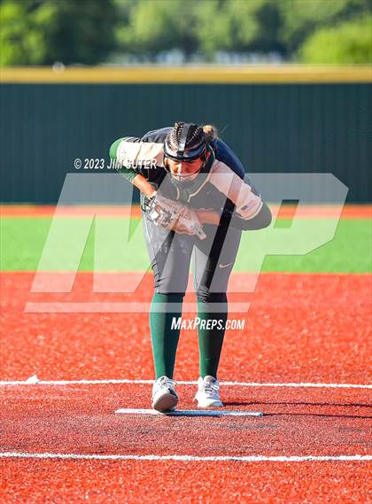 Thumbnail 1 in Georgetown vs Santa Fe (UIL 5A Reg III Semifinal) photogallery.