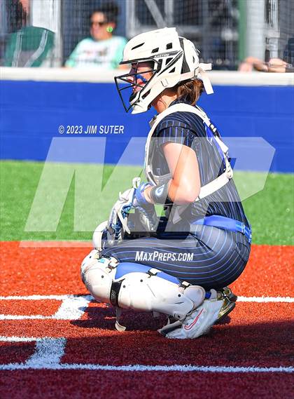 Thumbnail 2 in Georgetown vs Santa Fe (UIL 5A Reg III Semifinal) photogallery.