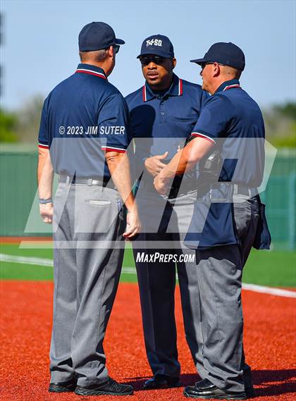 Thumbnail 2 in Georgetown vs Santa Fe (UIL 5A Reg III Semifinal) photogallery.